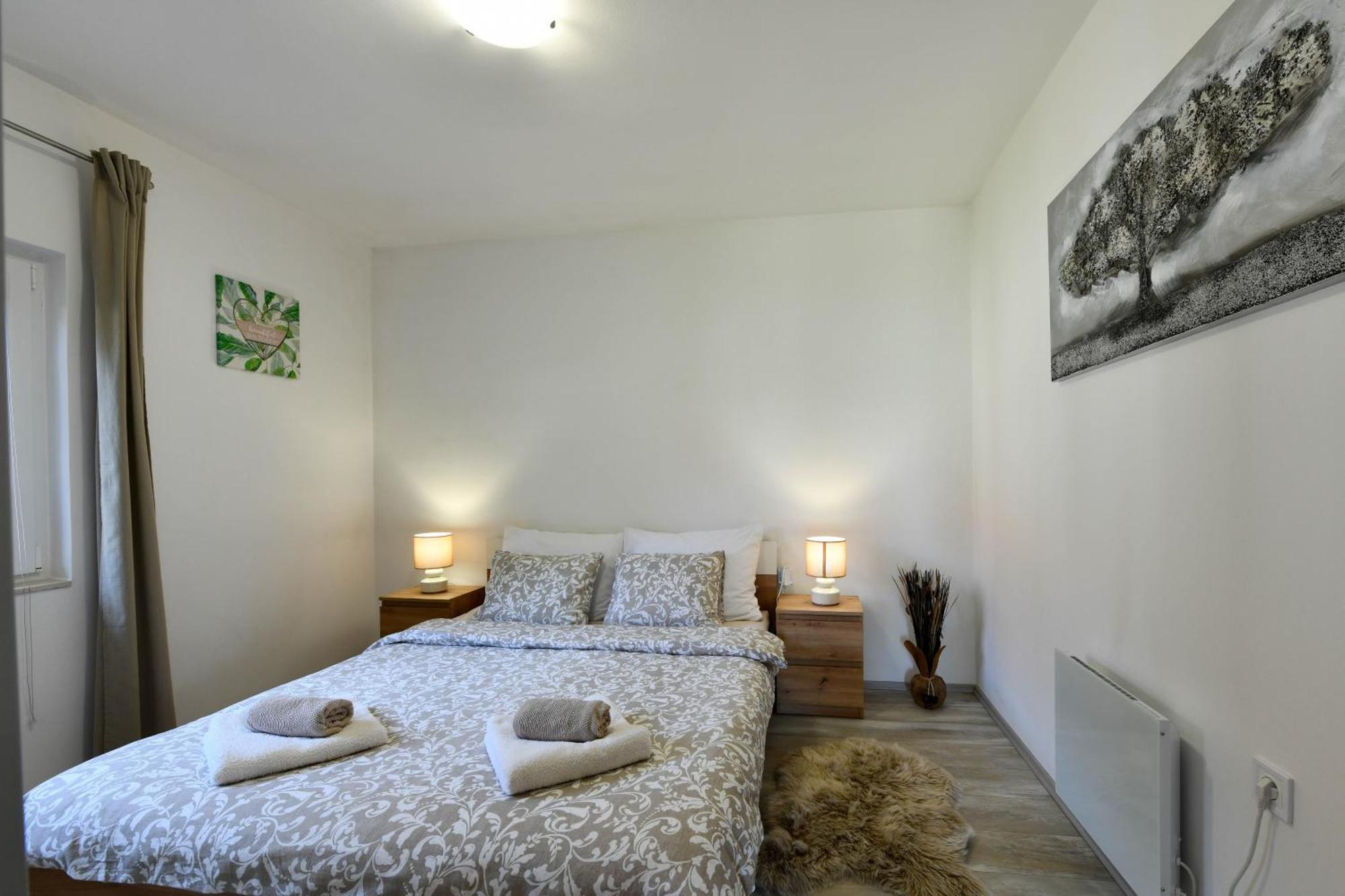 Apartman Tina Rakovica Exterior foto