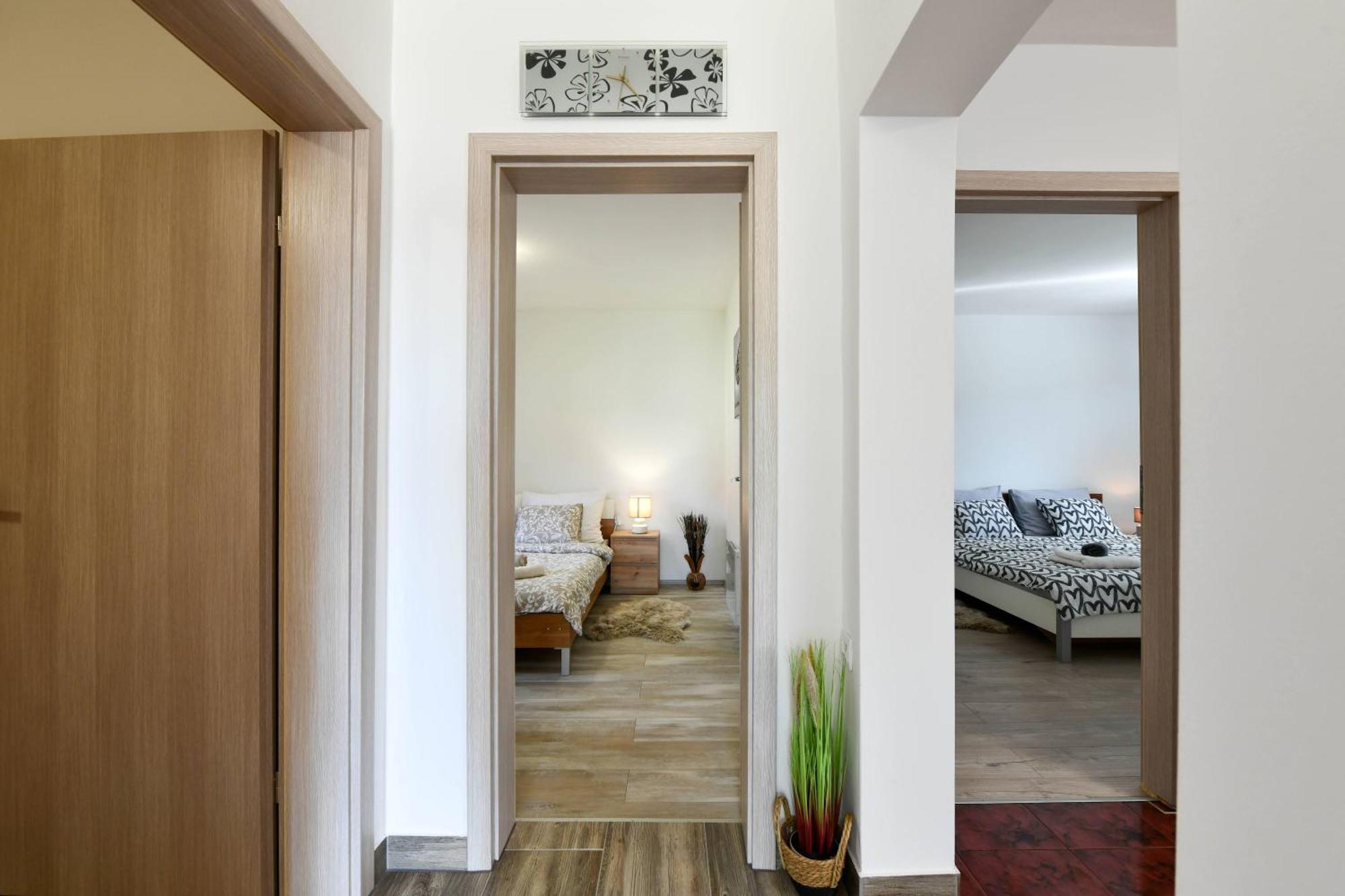 Apartman Tina Rakovica Exterior foto