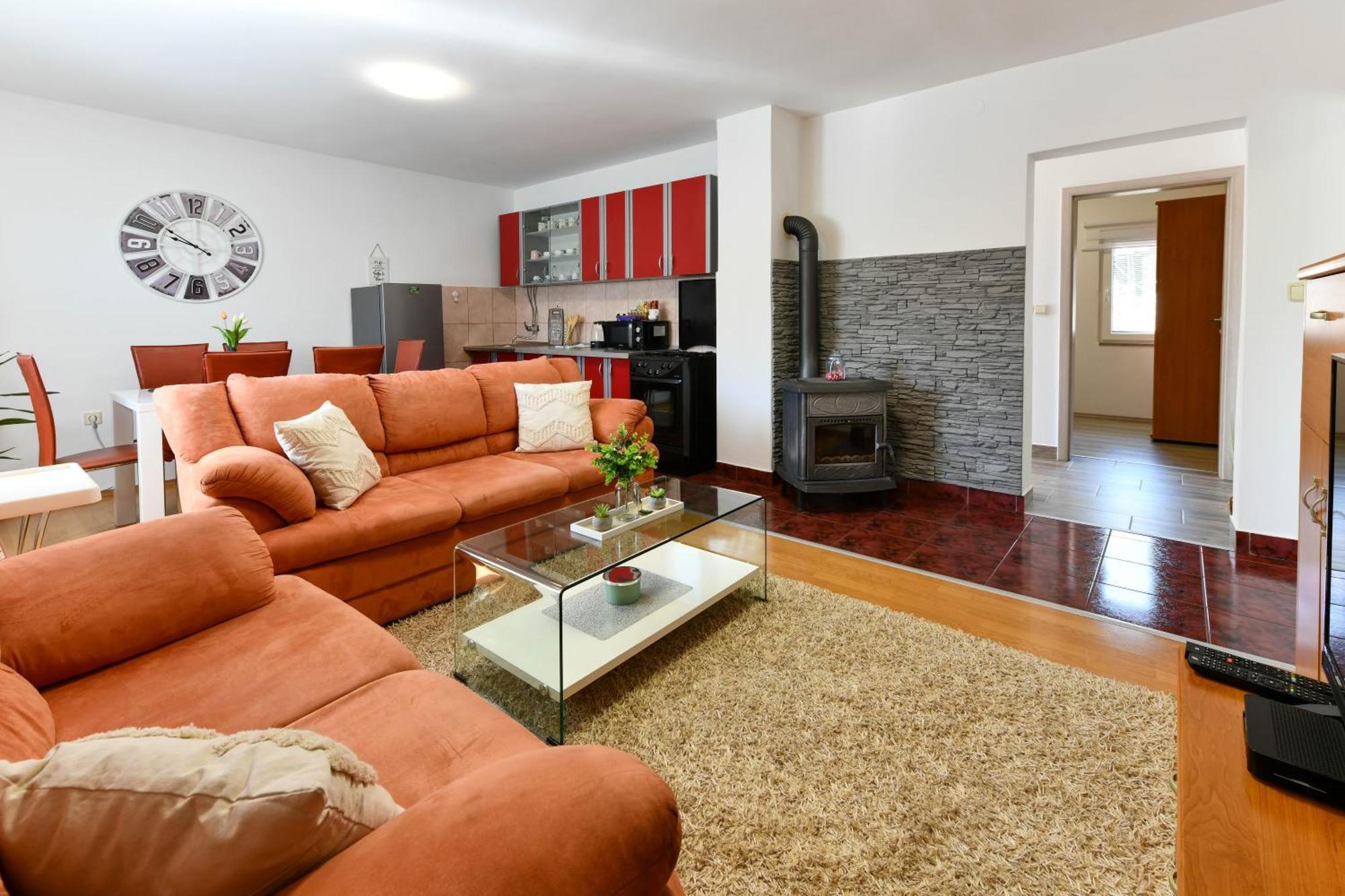 Apartman Tina Rakovica Exterior foto